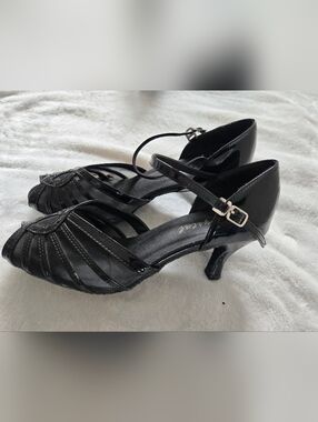 Crystal Black Patent Strappy Mid-Heel Dance Shoes with Ankle Buckle